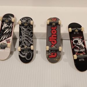 Tech Deck Birdhouse Tony Hawk Fingerboard Set